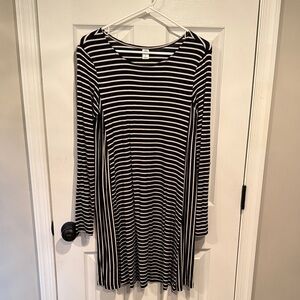 Old Navy Black and White Striped Long Sleeved Dress